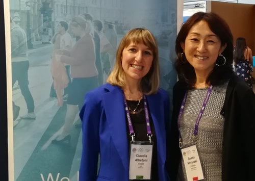 Claudia Albertoni von Acolad und Asako Miyazaki von LinkedIn auf der LocWorld 2019